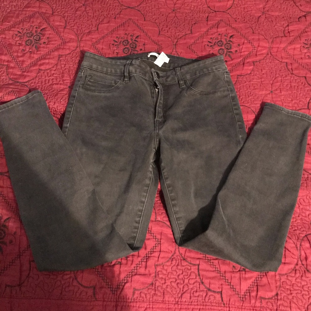 Black skinny jeans